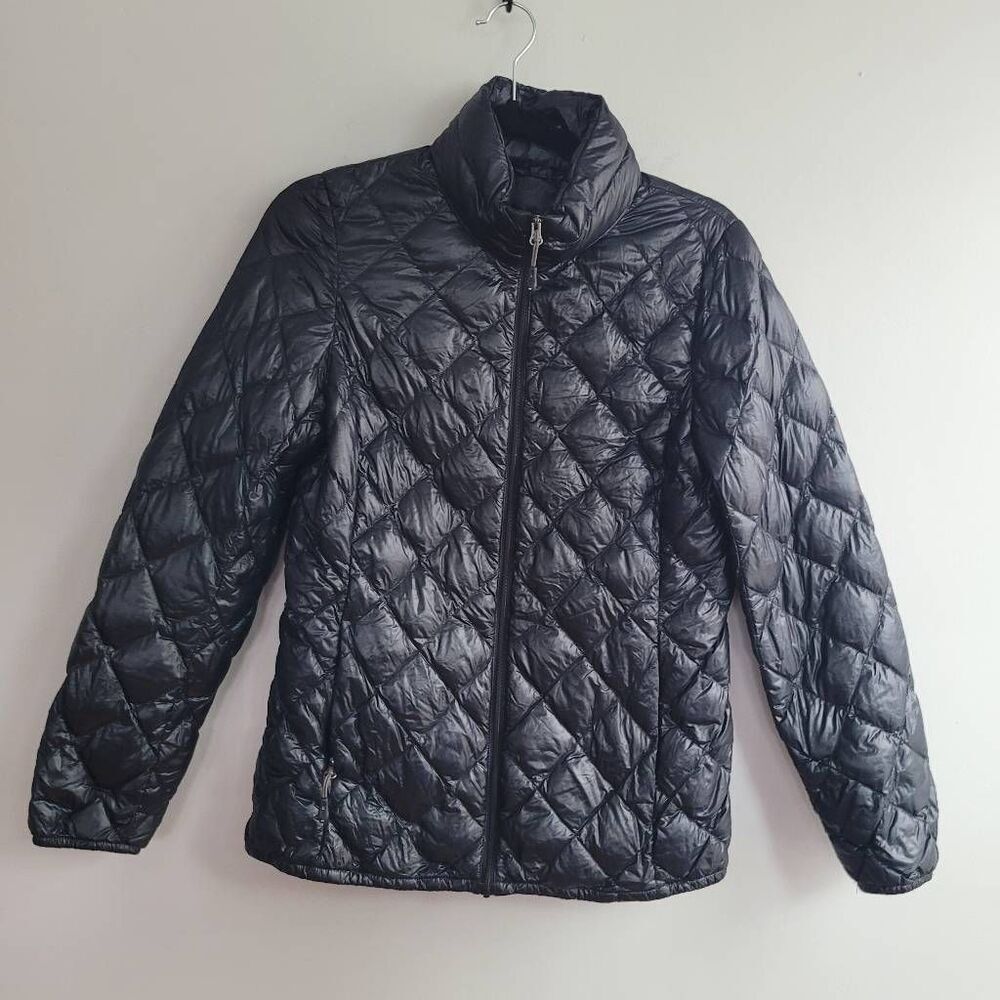black‎ quilted down jacket zip up gorpcore outdoors neutral minimalist